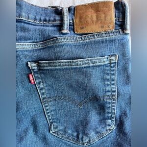 Levi's 541 Athletic Taper Jeans- See Measurements